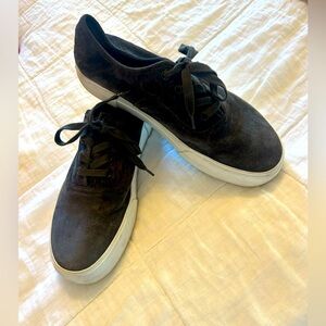 Vince womens suede walking platform shoes